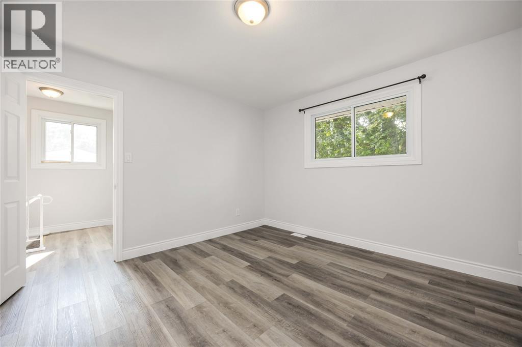 865 Montrose Street, Sarnia, Ontario  N7T 5B8 - Photo 18 - 25025466