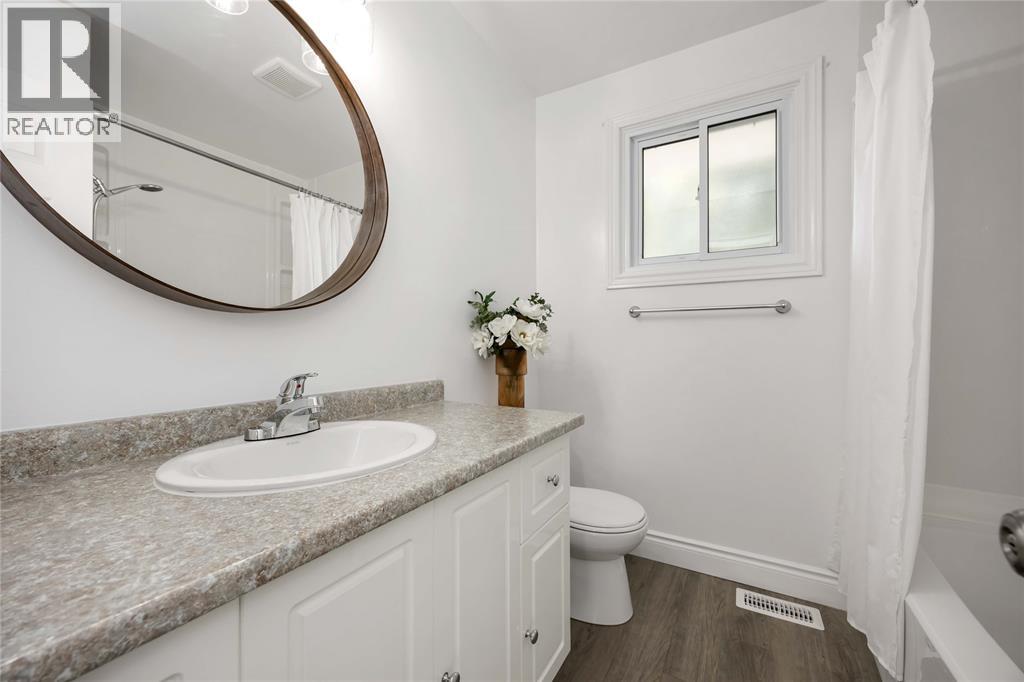 865 Montrose Street, Sarnia, Ontario  N7T 5B8 - Photo 23 - 25025466