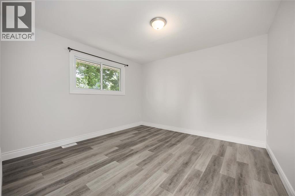 865 Montrose Street, Sarnia, Ontario  N7T 5B8 - Photo 24 - 25025466