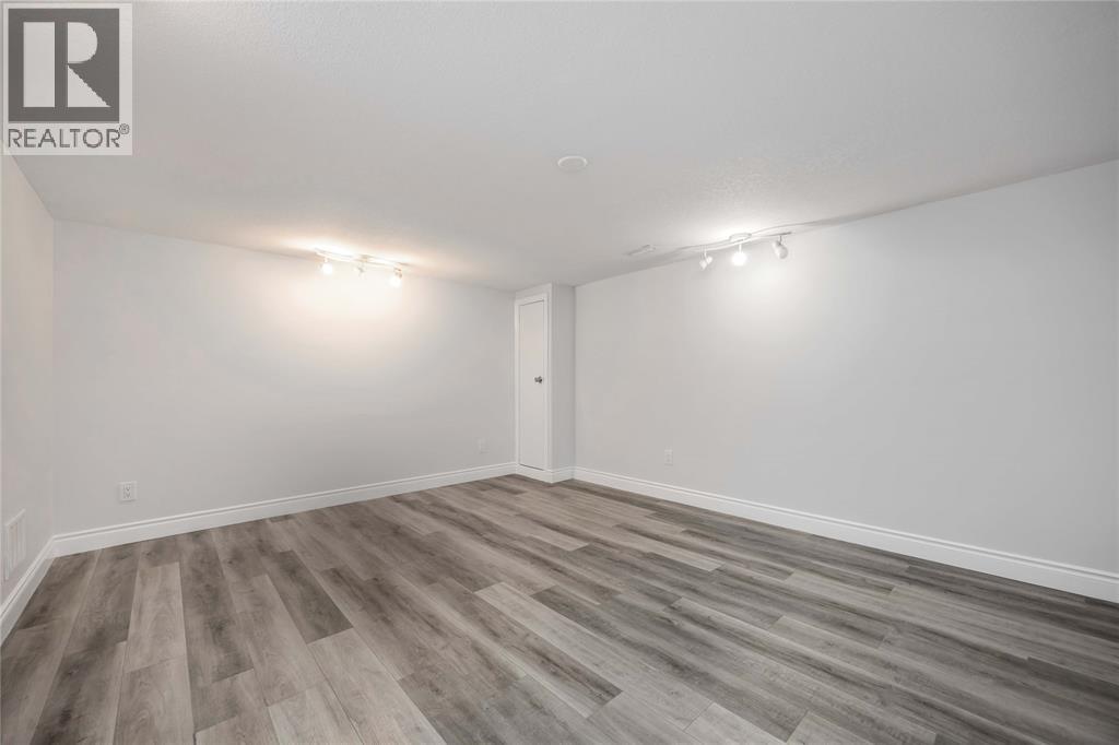 865 Montrose Street, Sarnia, Ontario  N7T 5B8 - Photo 29 - 25025466
