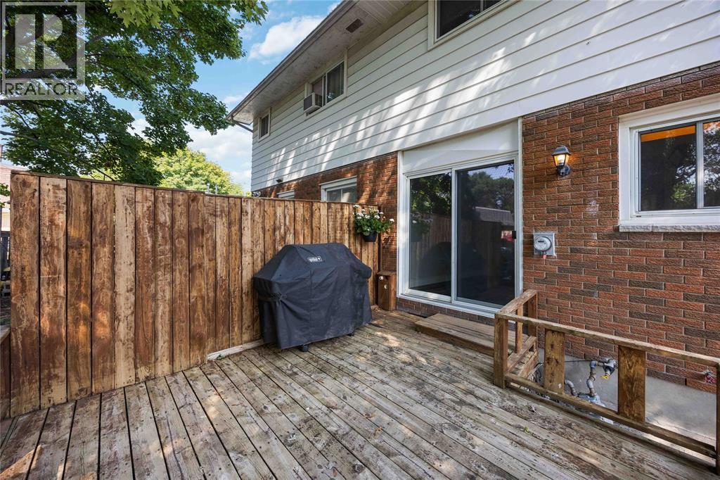 865 Montrose Street, Sarnia, Ontario  N7T 5B8 - Photo 33 - 25025466