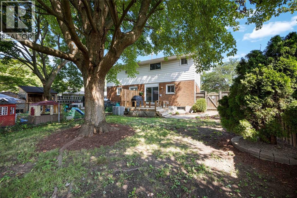 865 Montrose Street, Sarnia, Ontario  N7T 5B8 - Photo 34 - 25025466