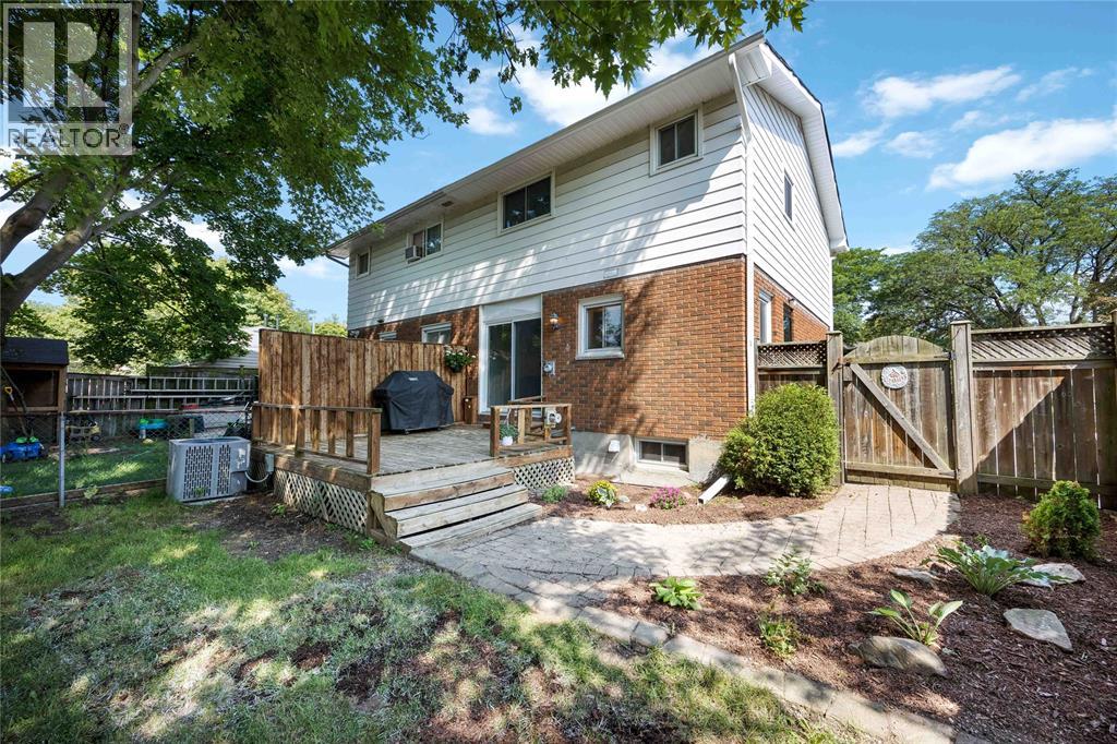 865 Montrose Street, Sarnia, Ontario  N7T 5B8 - Photo 35 - 25025466
