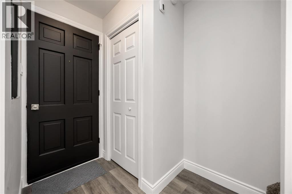 865 Montrose Street, Sarnia, Ontario  N7T 5B8 - Photo 5 - 25025466