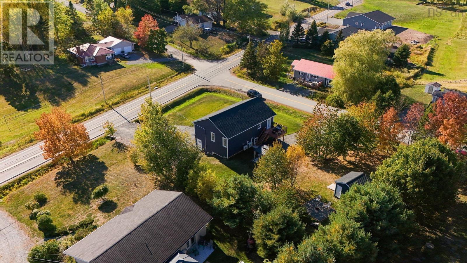 13691 Highway 1, Hants Border, Nova Scotia  B0P 1P0 - Photo 33 - 202525273