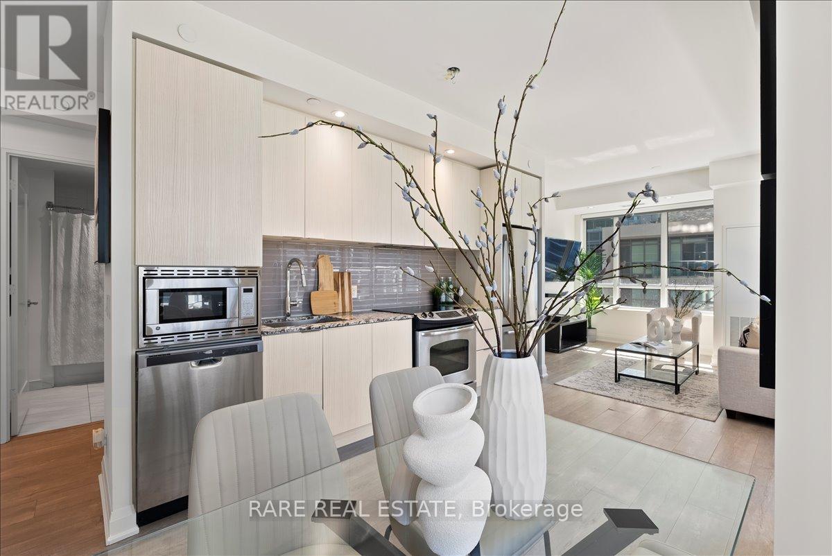608 - 110 MARINE PARADE DRIVE, Toronto, Ontario
