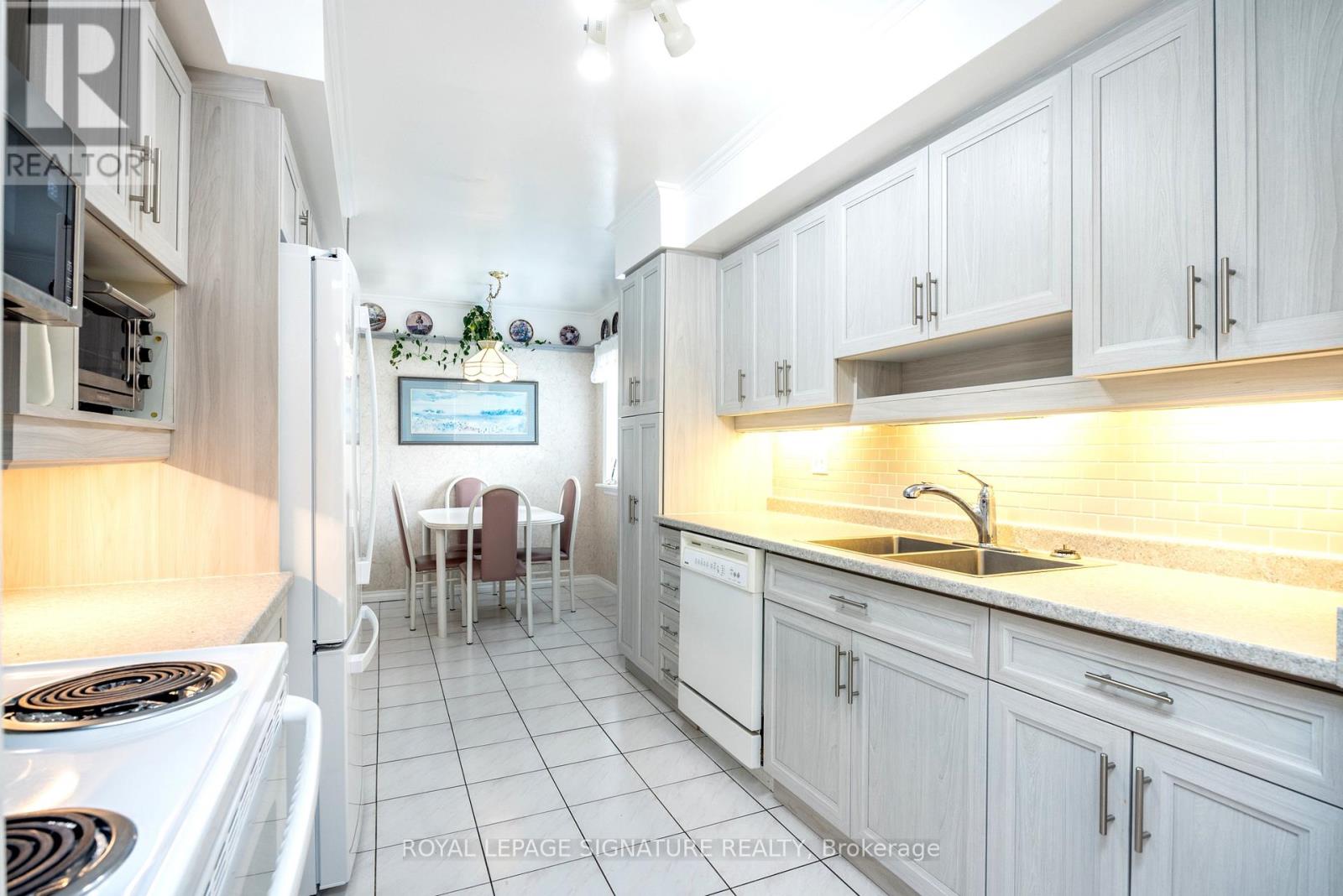 44 - 51 Broadfield Drive, Toronto, Ontario  M9C 5P2 - Photo 26 - W12448595