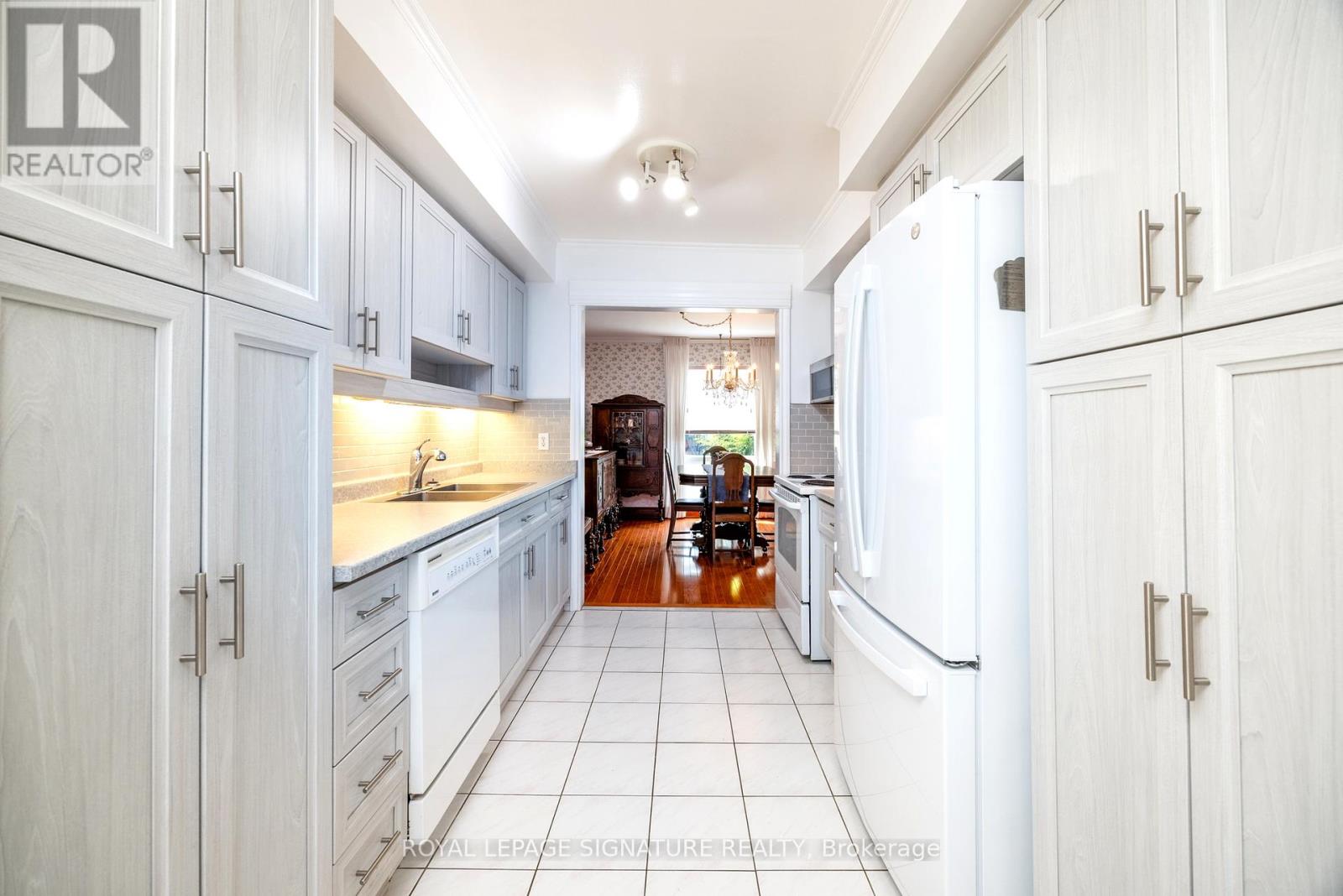 44 - 51 Broadfield Drive, Toronto, Ontario  M9C 5P2 - Photo 28 - W12448595