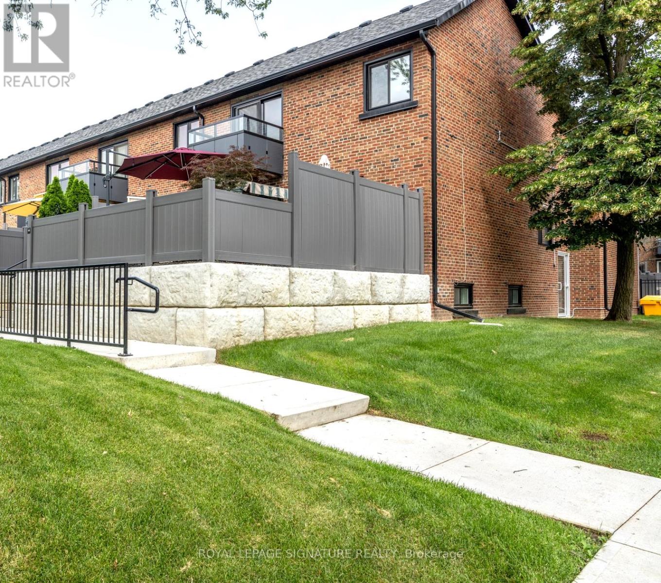 44 - 51 Broadfield Drive, Toronto, Ontario  M9C 5P2 - Photo 7 - W12448595
