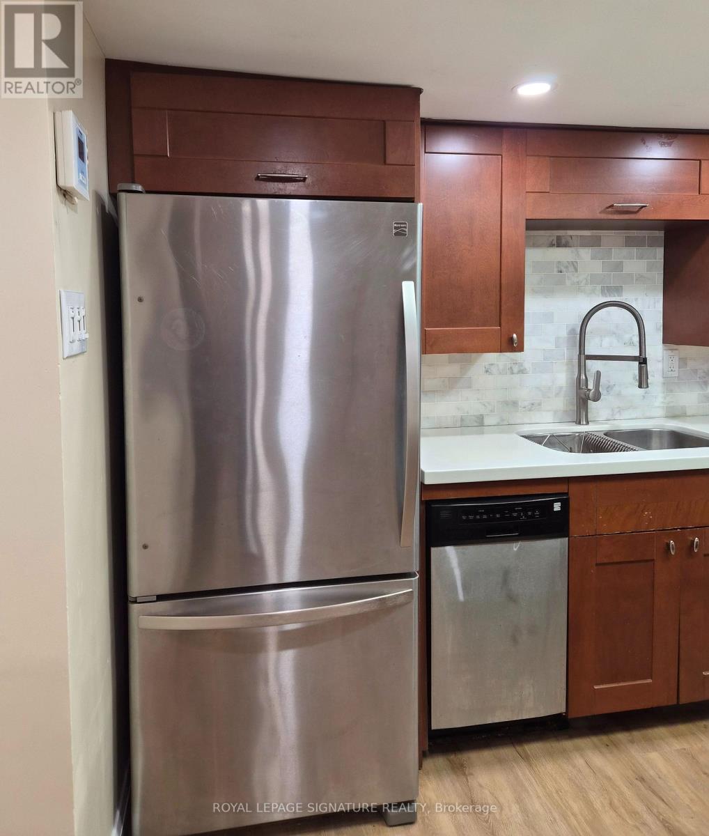 2 - 1 Maynard Avenue, Toronto, Ontario  M6K 2Z7 - Photo 10 - W12448597