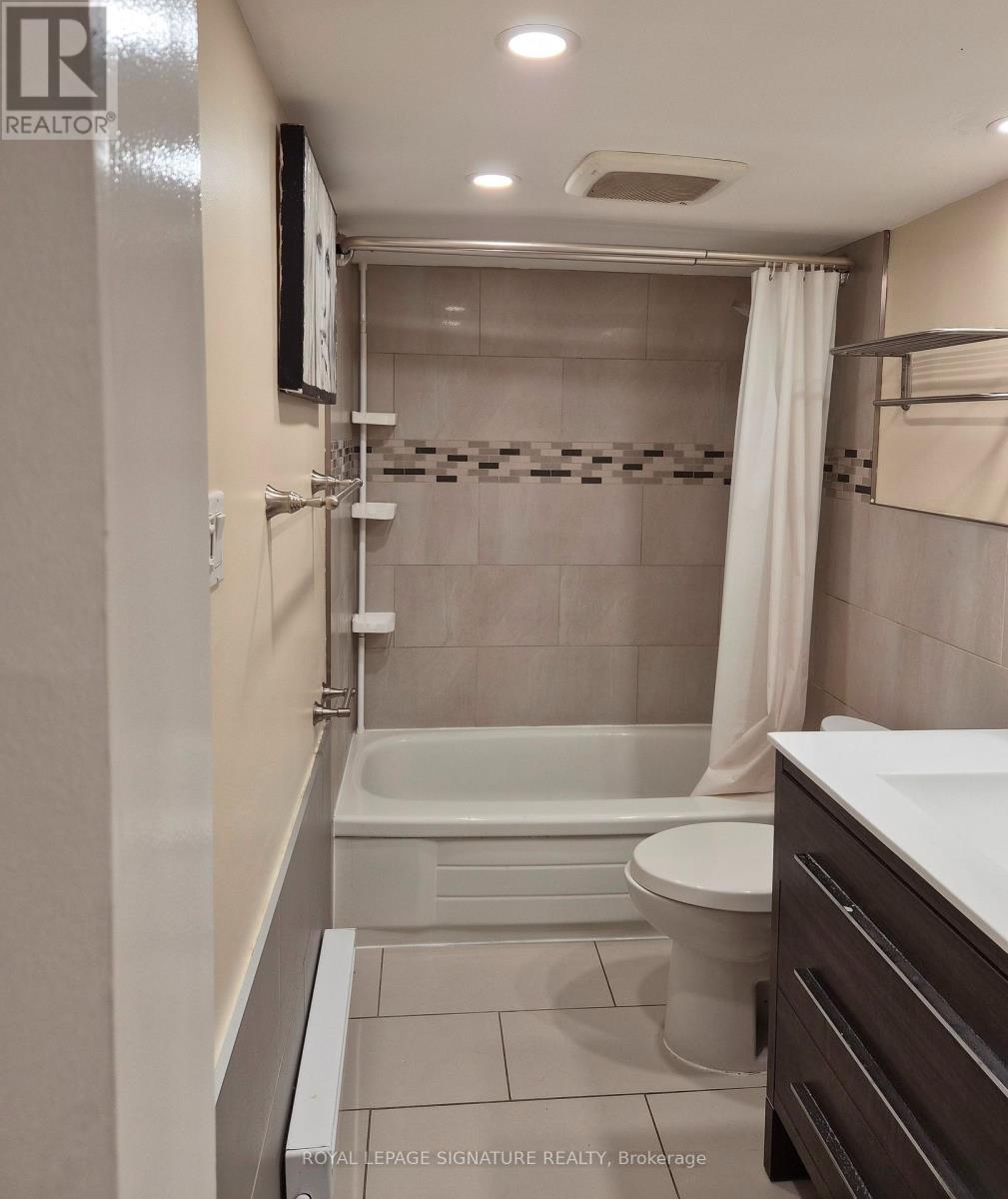 2 - 1 Maynard Avenue, Toronto, Ontario  M6K 2Z7 - Photo 13 - W12448597
