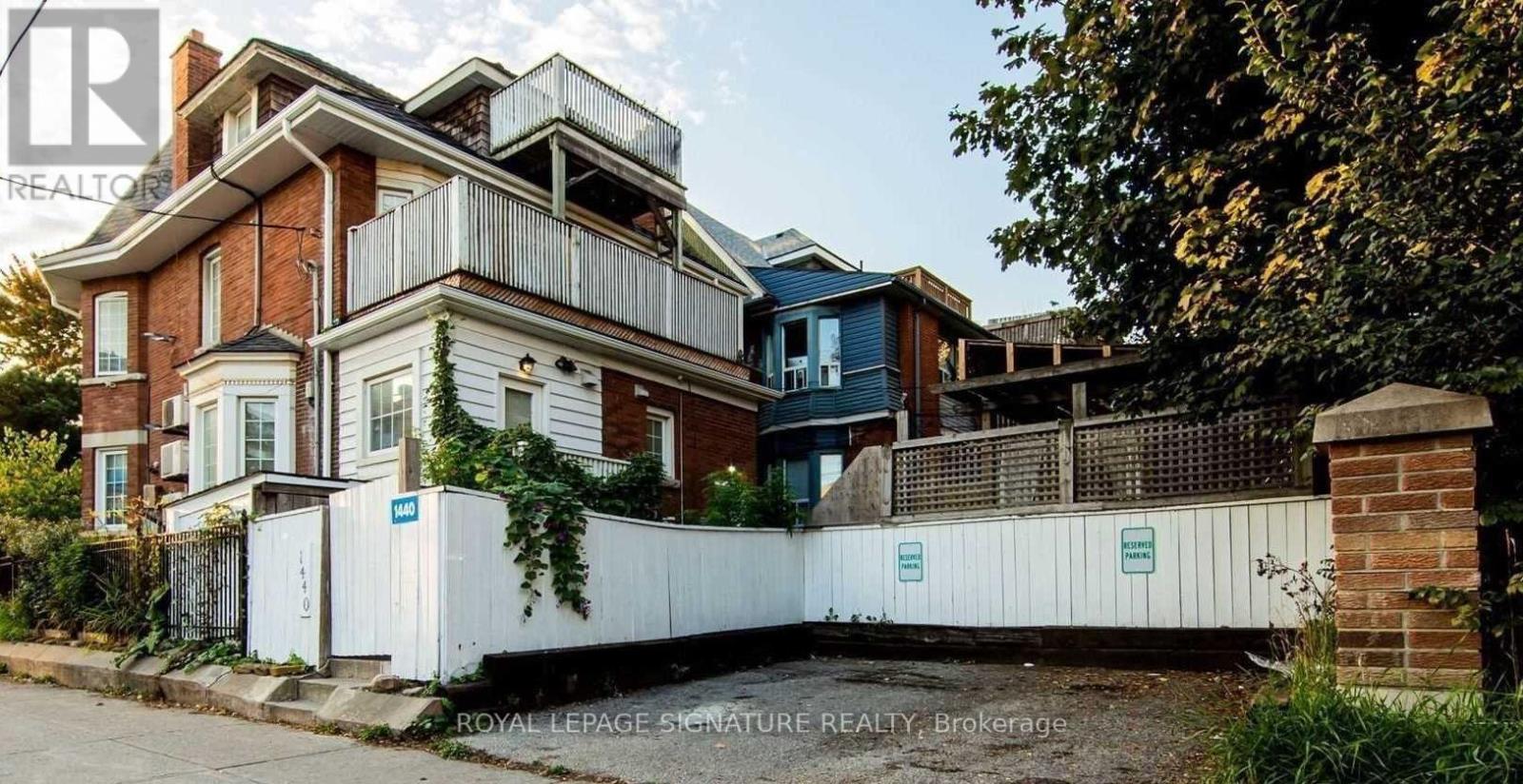 2 - 1 Maynard Avenue, Toronto, Ontario  M6K 2Z7 - Photo 24 - W12448597