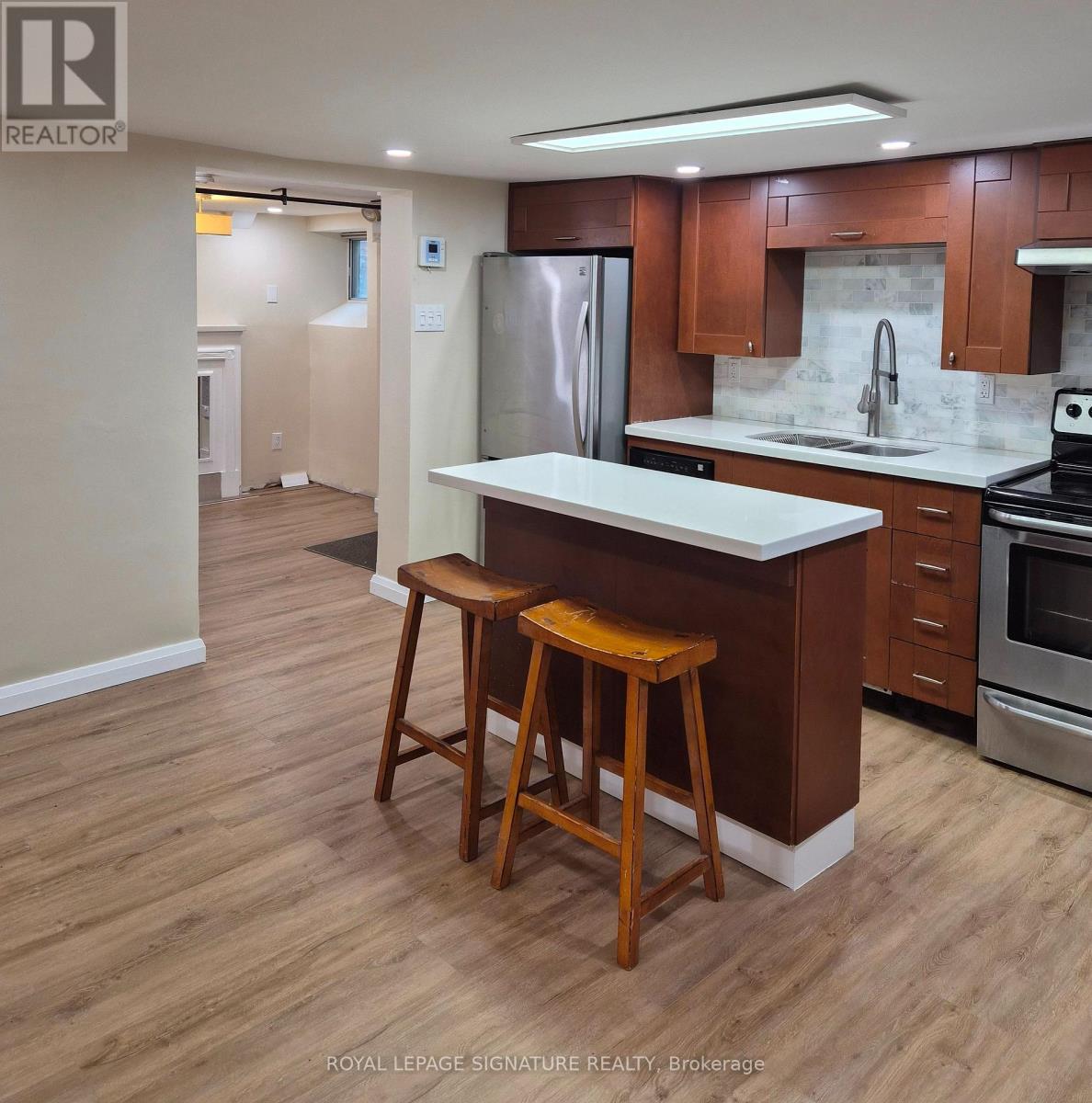 2 - 1 Maynard Avenue, Toronto, Ontario  M6K 2Z7 - Photo 8 - W12448597