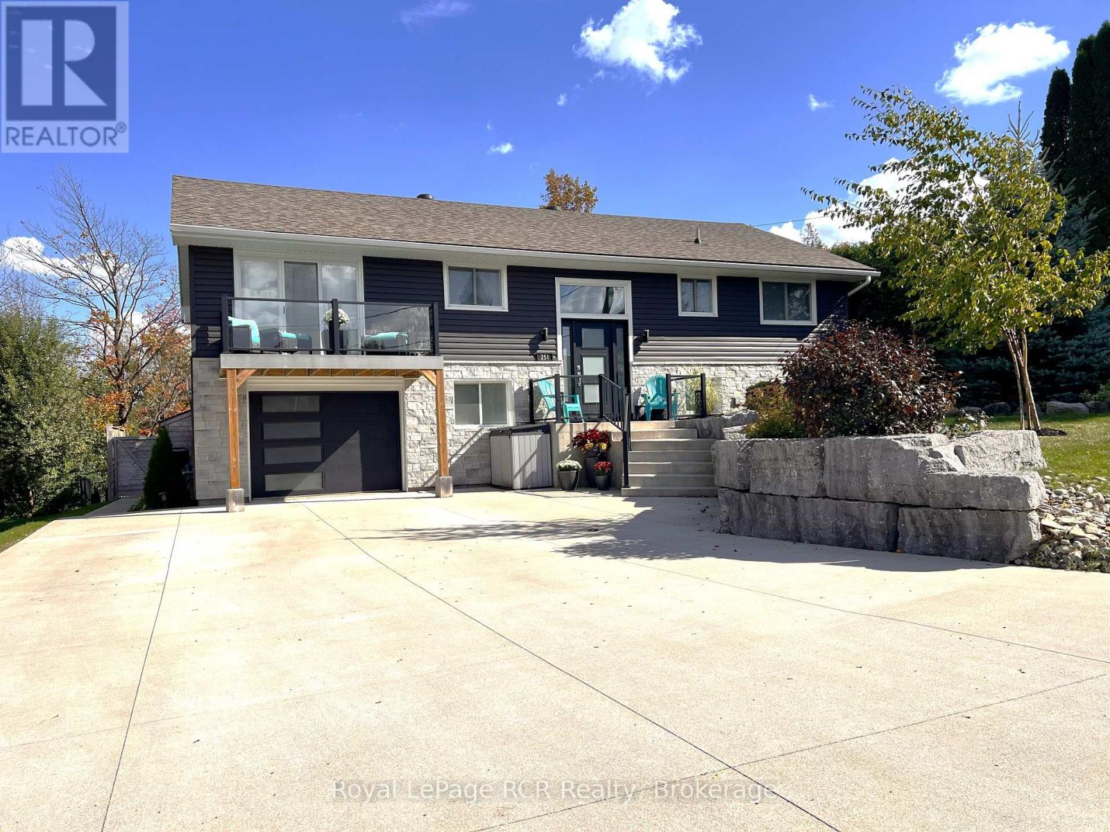 251 Pearson Street, Meaford, Ontario  N4L 1L6 - Photo 2 - X12448602