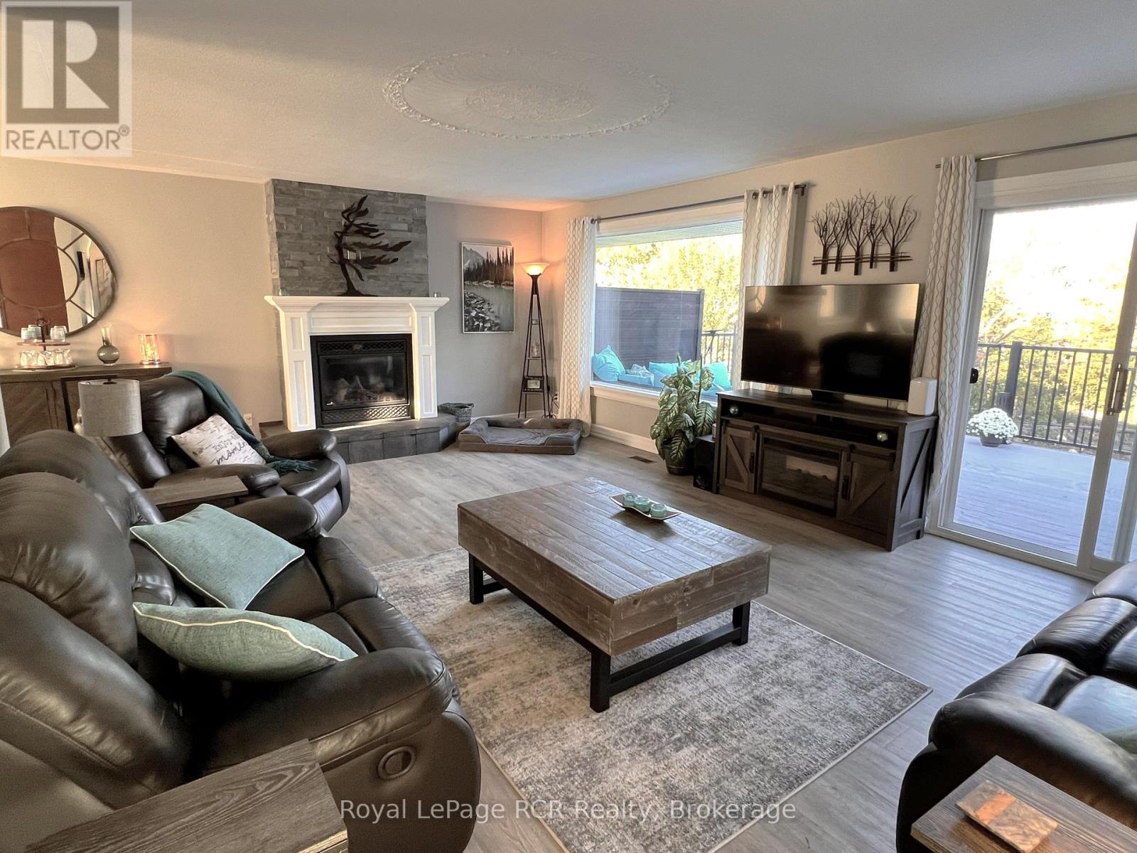 251 Pearson Street, Meaford, Ontario  N4L 1L6 - Photo 25 - X12448602