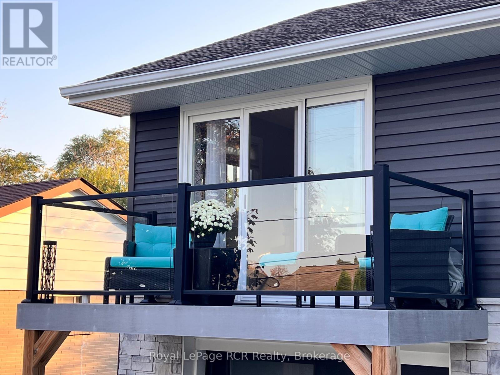 251 Pearson Street, Meaford, Ontario  N4L 1L6 - Photo 6 - X12448602
