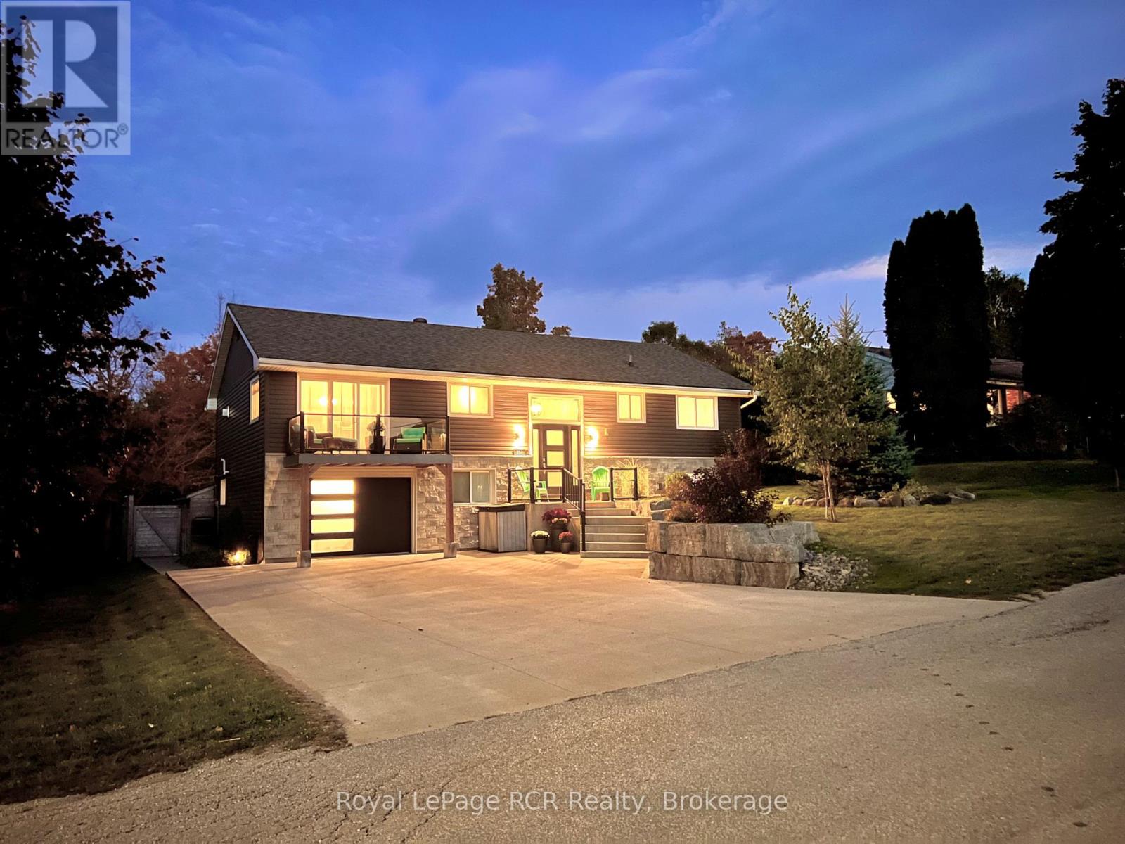 251 Pearson Street, Meaford, Ontario  N4L 1L6 - Photo 9 - X12448602