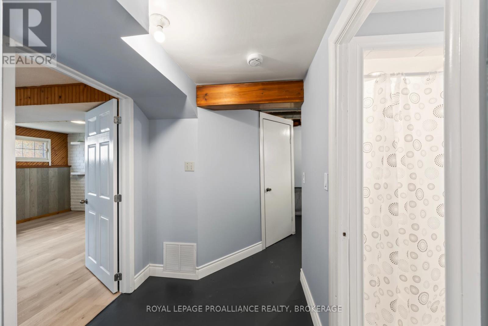 63 Old Oak Road, Kingston, Ontario  K7M 6X2 - Photo 41 - X12448609
