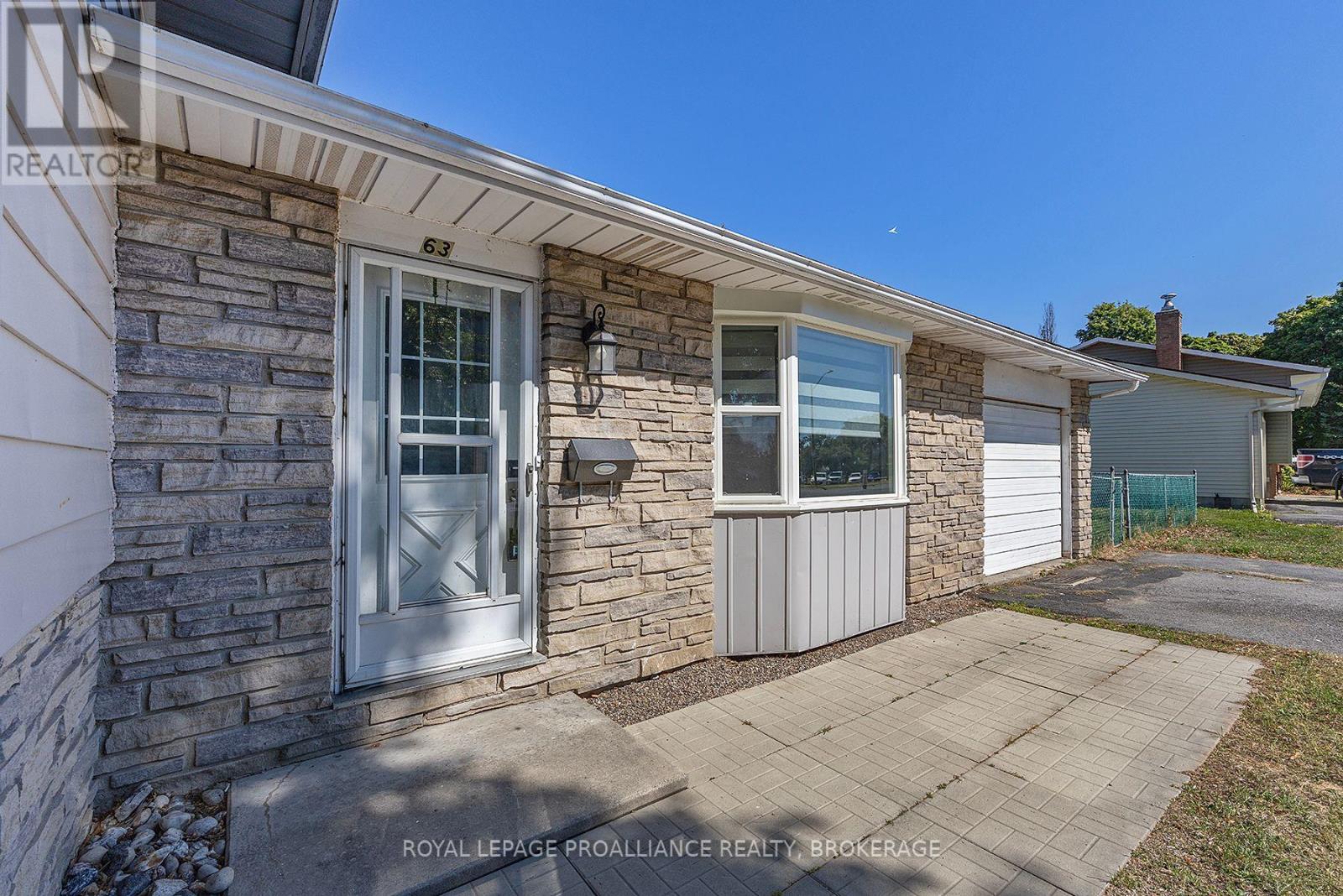 63 Old Oak Road, Kingston, Ontario  K7M 6X2 - Photo 6 - X12448609