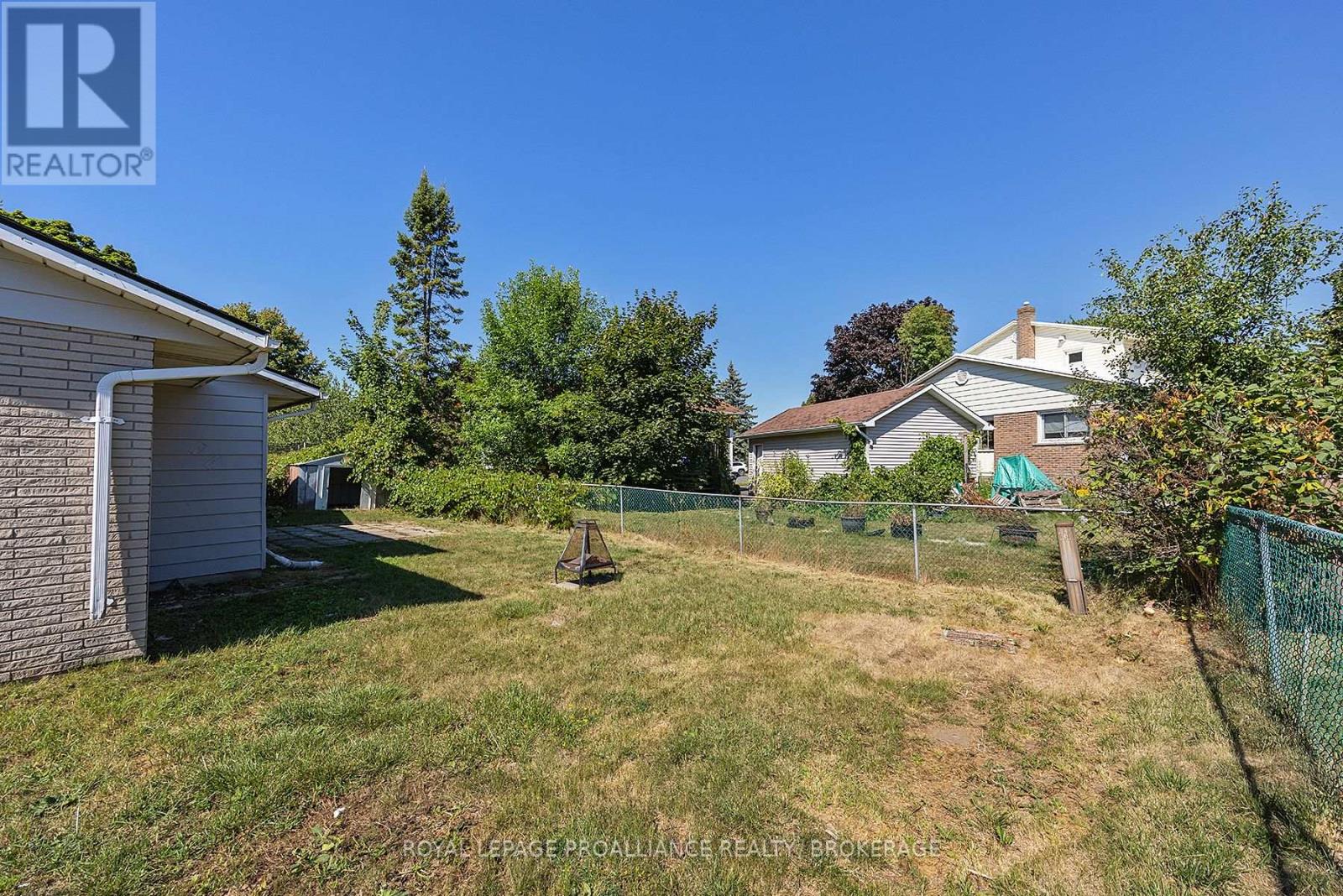 63 Old Oak Road, Kingston, Ontario  K7M 6X2 - Photo 8 - X12448609