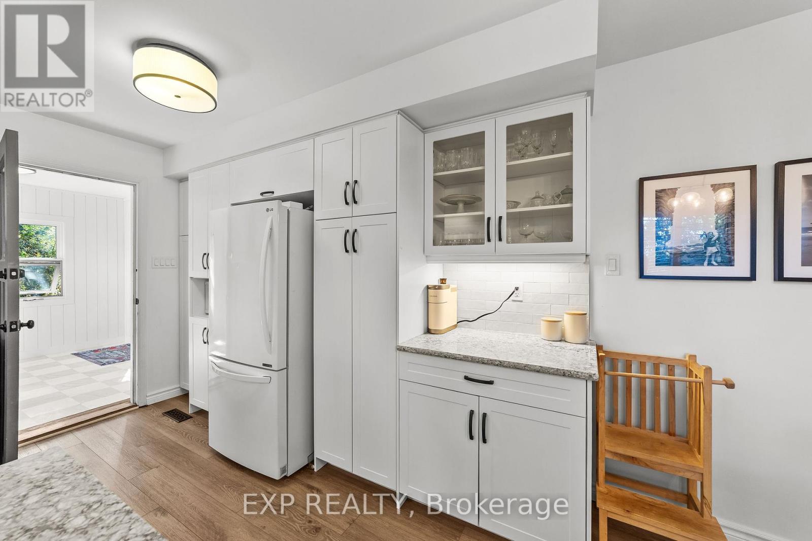 200 Harris Road, Middlesex Centre (Delaware Town), Ontario  N0L 1E0 - Photo 12 - X12448604