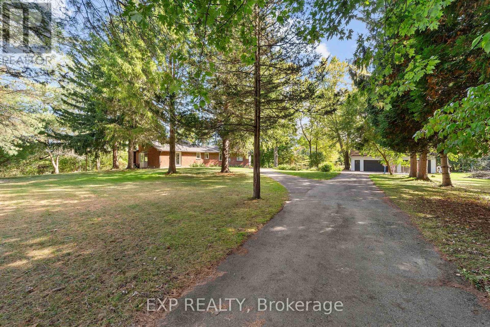 200 Harris Road, Middlesex Centre (Delaware Town), Ontario  N0L 1E0 - Photo 2 - X12448604