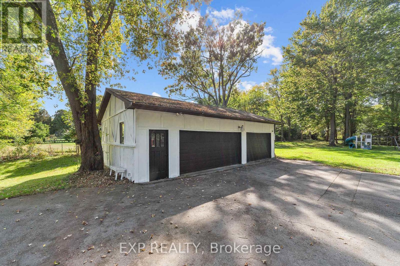 200 Harris Road, Middlesex Centre (Delaware Town), Ontario  N0L 1E0 - Photo 28 - X12448604