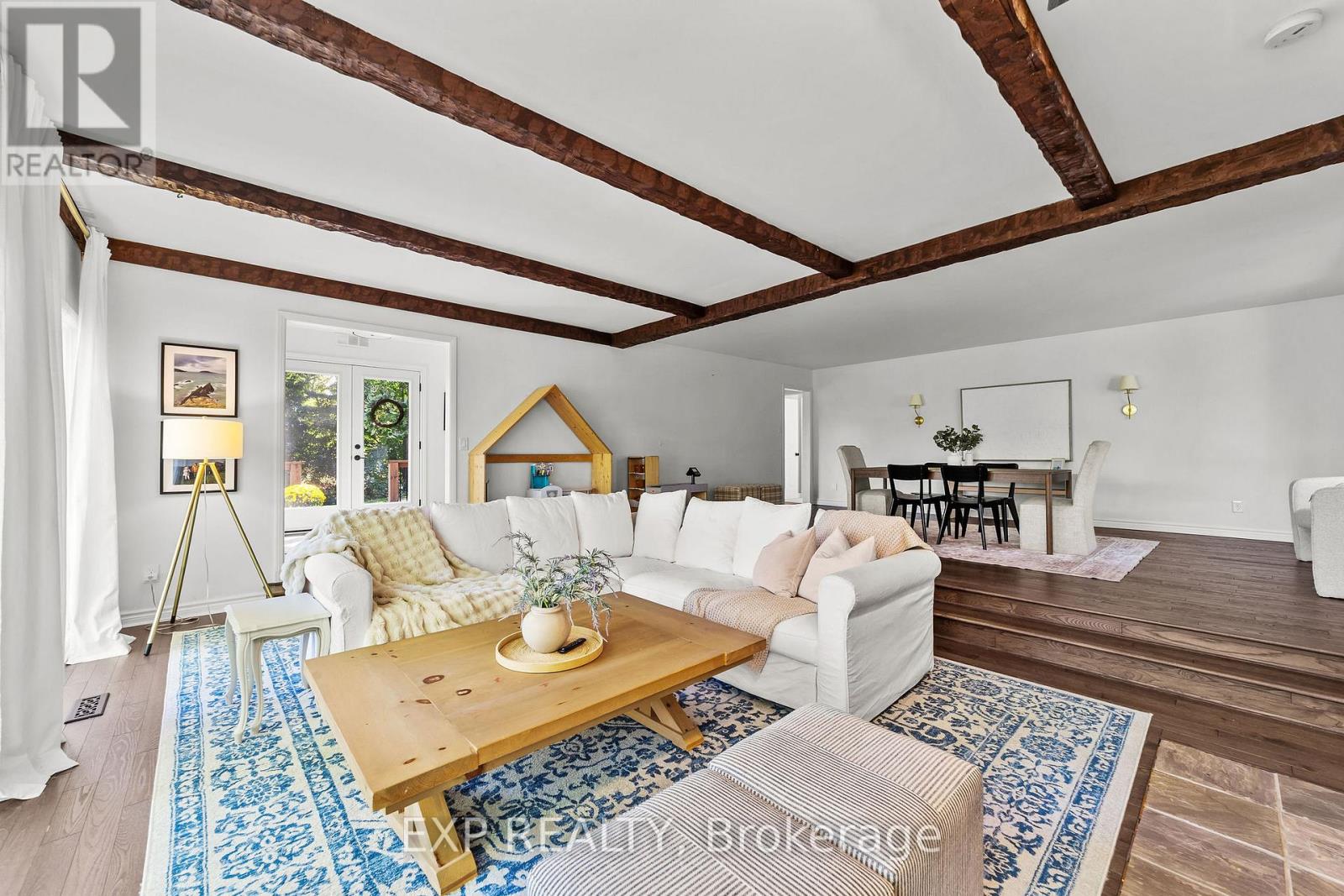 200 Harris Road, Middlesex Centre (Delaware Town), Ontario  N0L 1E0 - Photo 6 - X12448604
