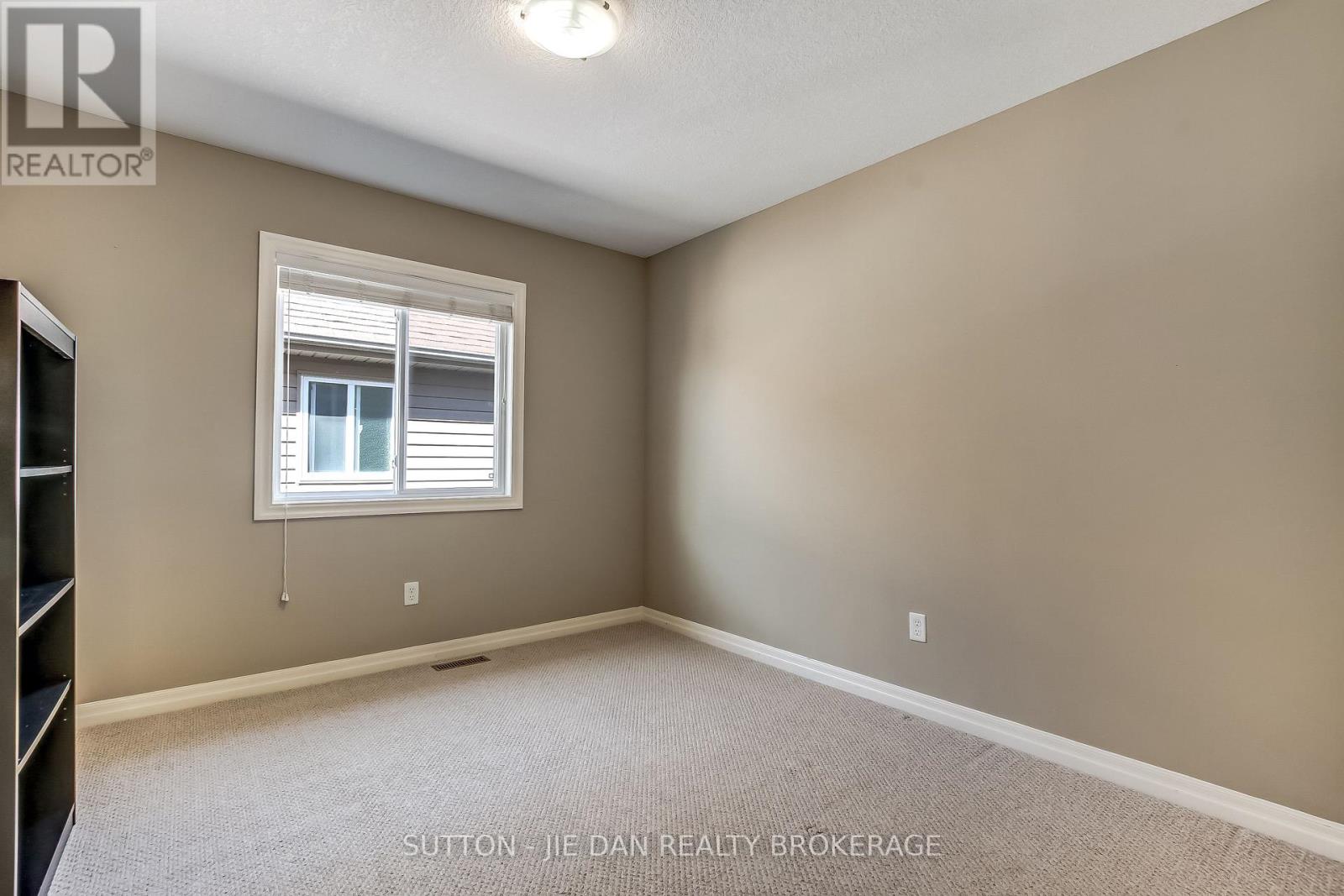 3196 Pomeroy Lane, London South, Ontario  N6P 1V7 - Photo 24 - X12448613
