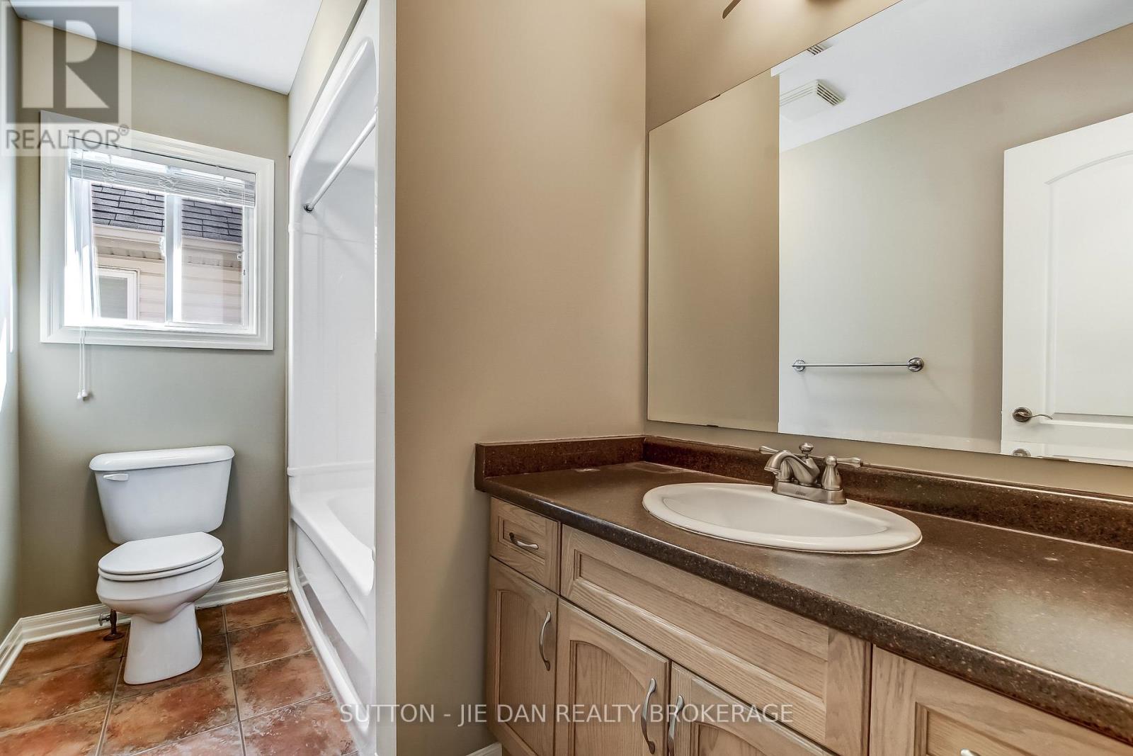 3196 Pomeroy Lane, London South, Ontario  N6P 1V7 - Photo 25 - X12448613