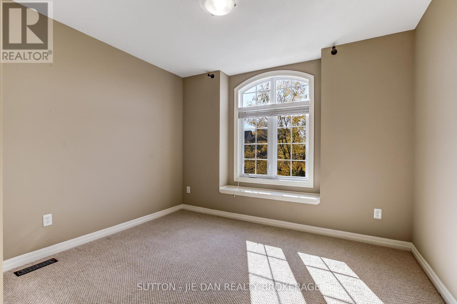 3196 Pomeroy Lane, London South, Ontario  N6P 1V7 - Photo 26 - X12448613