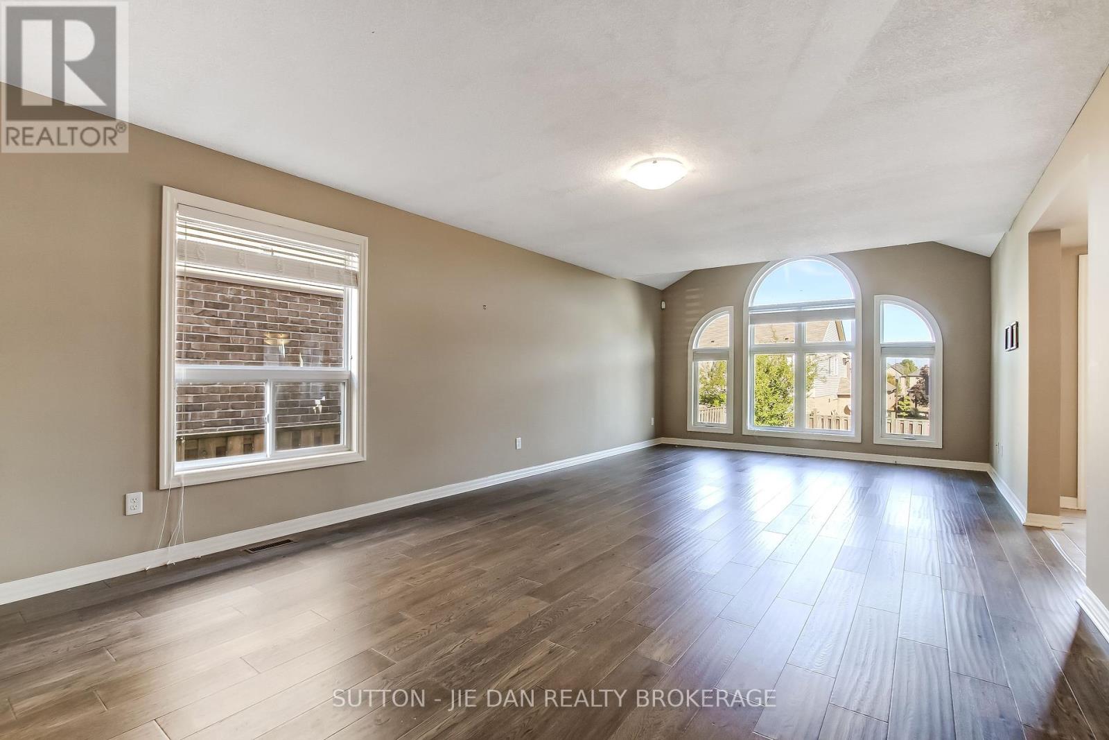 3196 Pomeroy Lane, London South, Ontario  N6P 1V7 - Photo 5 - X12448613