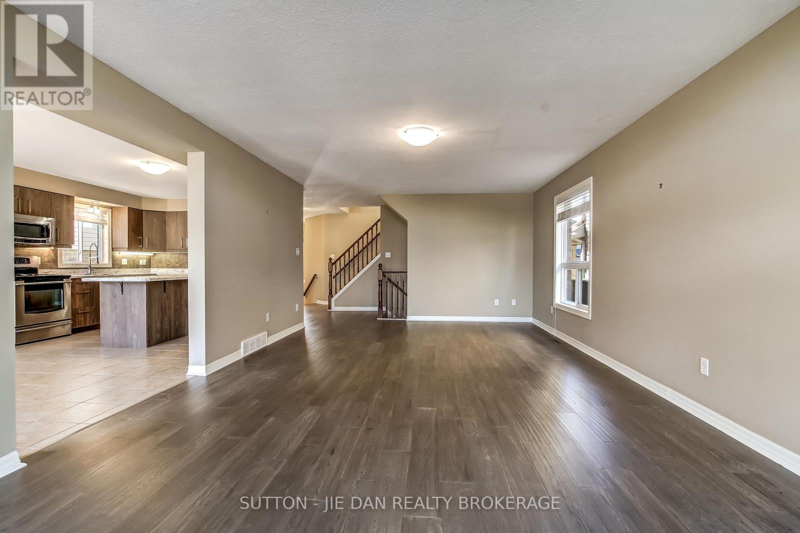 3196 Pomeroy Lane, London South, Ontario  N6P 1V7 - Photo 7 - X12448613