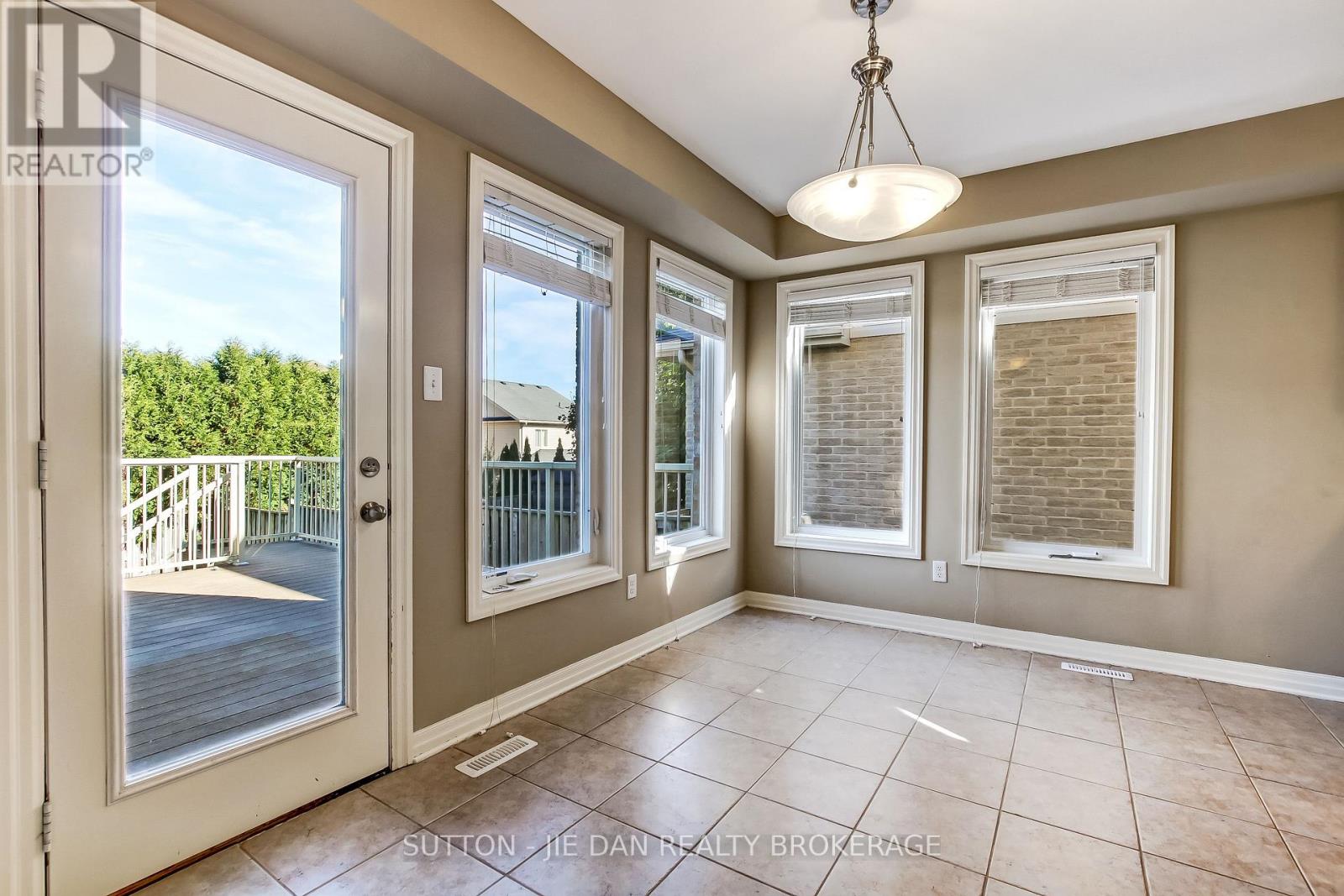 3196 Pomeroy Lane, London South, Ontario  N6P 1V7 - Photo 9 - X12448613