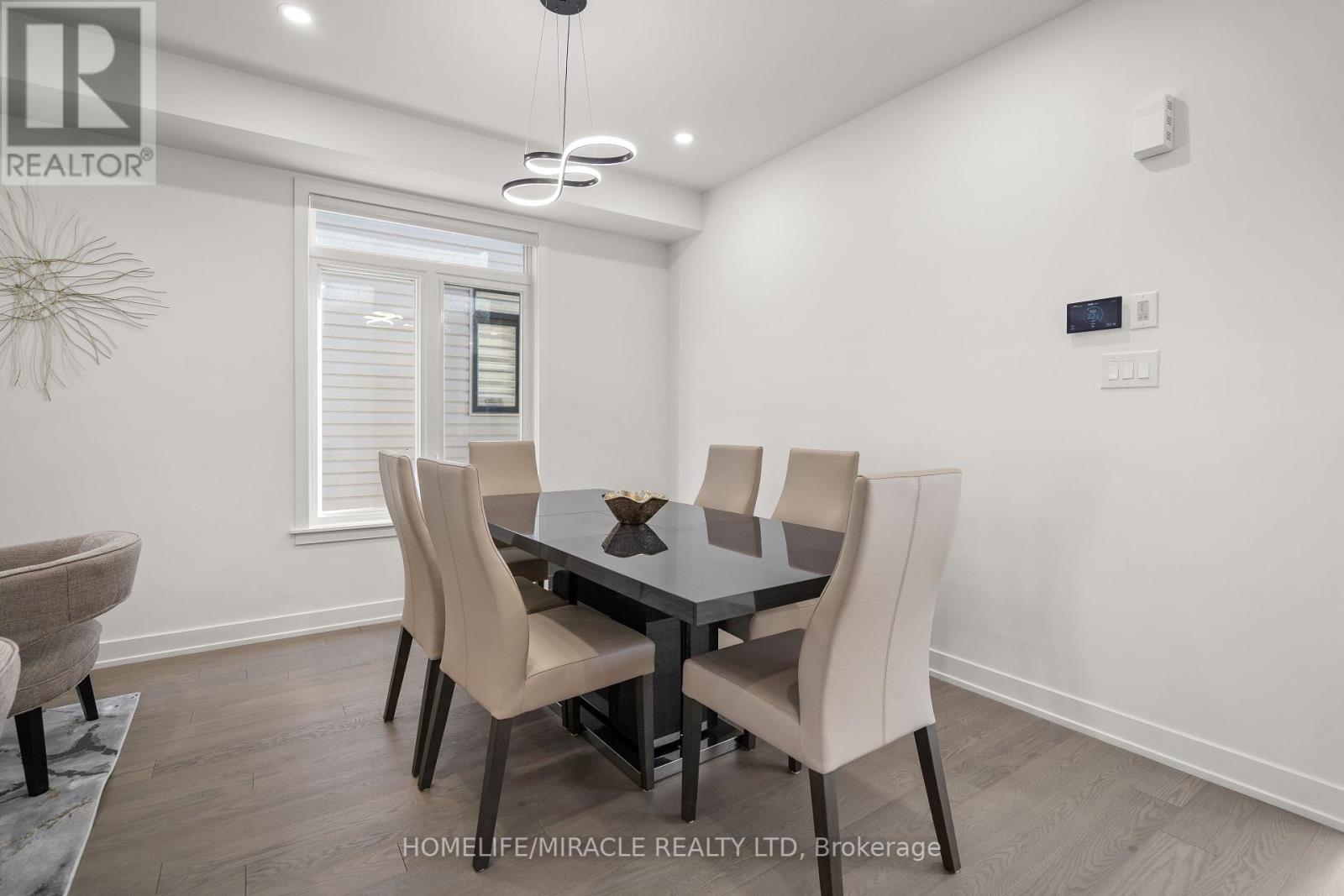 616 Kenabeek Terrace E, Ottawa, Ontario  K4M 0M2 - Photo 8 - X12448584
