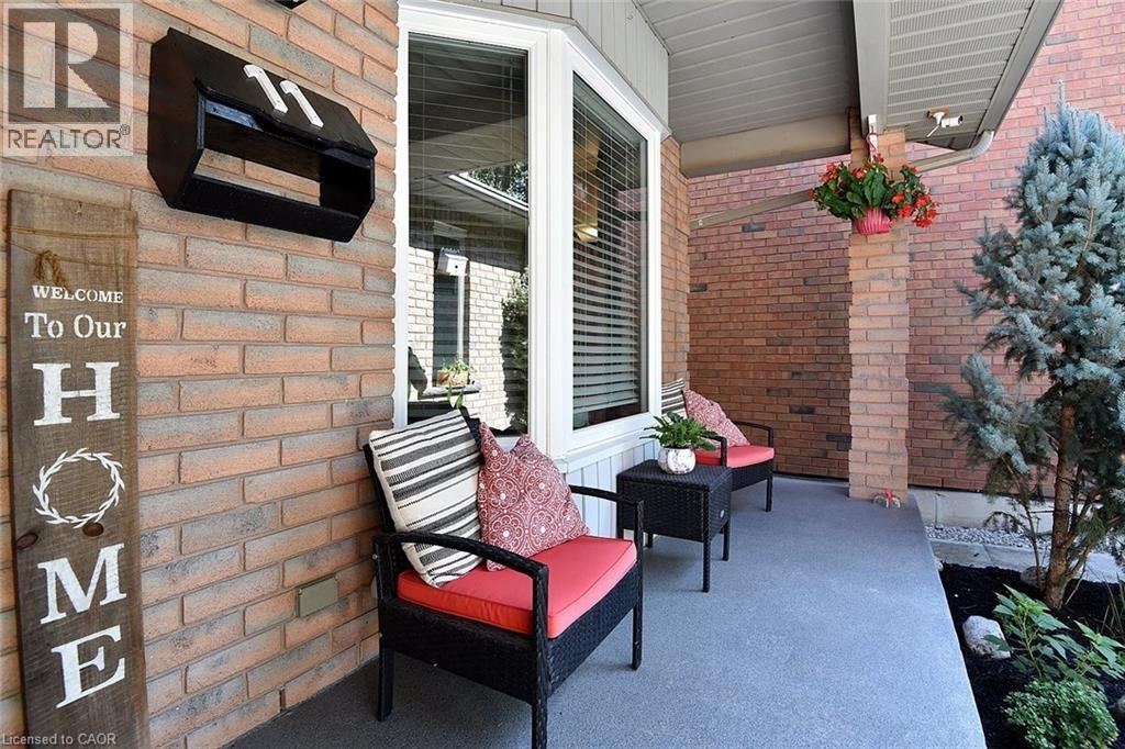 11 Jacqueline Boulevard, Hamilton, Ontario  L9B 2R1 - Photo 6 - 40777011