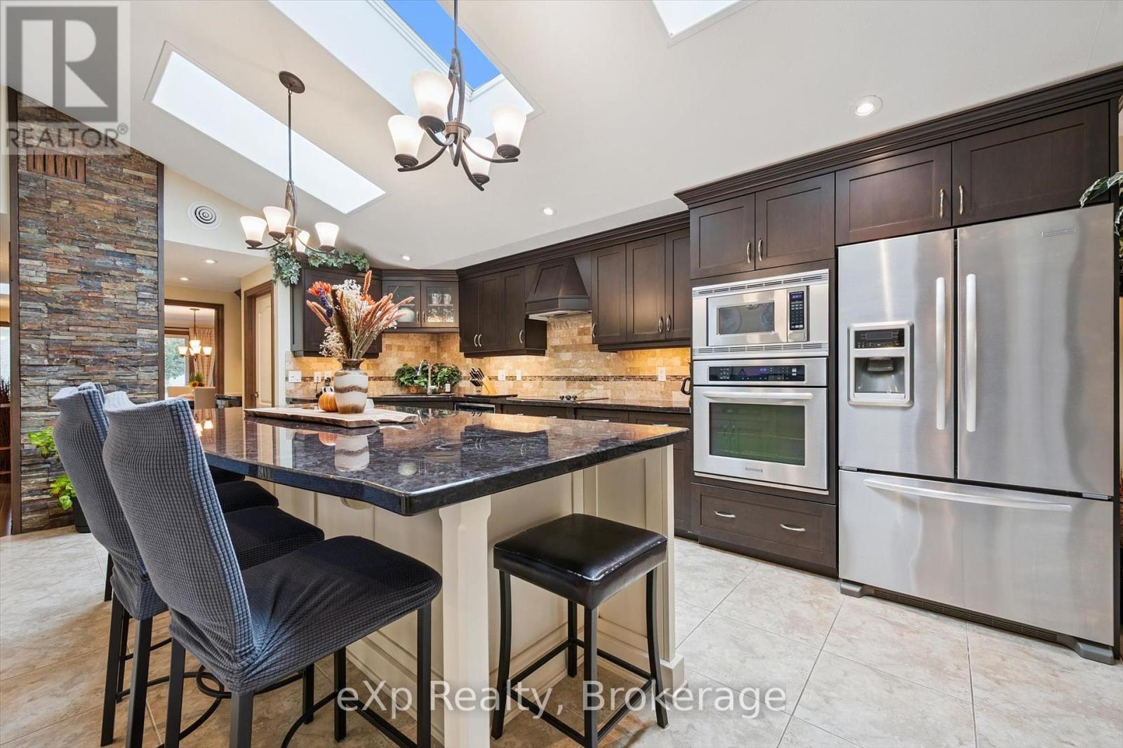 44 Hyland Road, Guelph, Ontario  N1E 1T3 - Photo 11 - X12446191