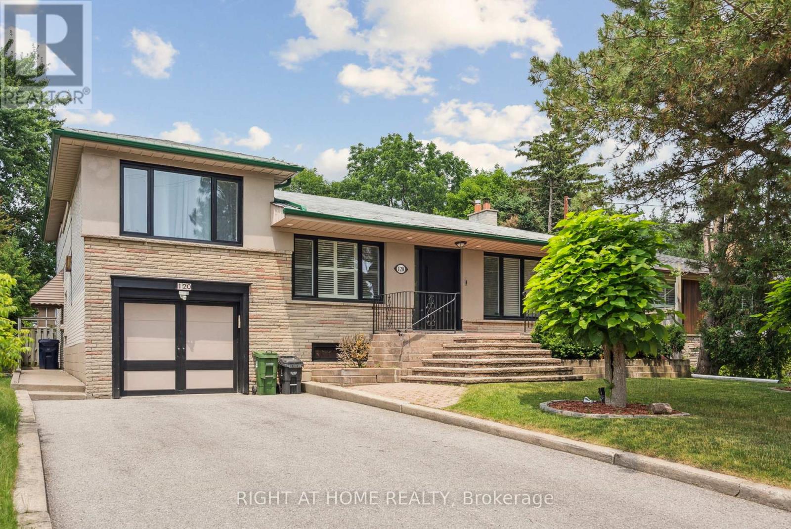 120 SANTA BARBARA ROAD, Toronto, Ontario