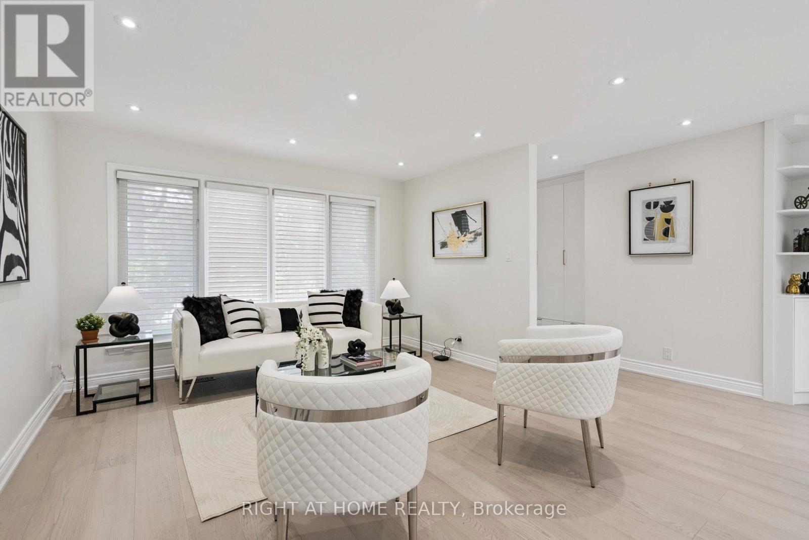 120 Santa Barbara Road, Toronto, Ontario  M2N 2C5 - Photo 10 - C12448606