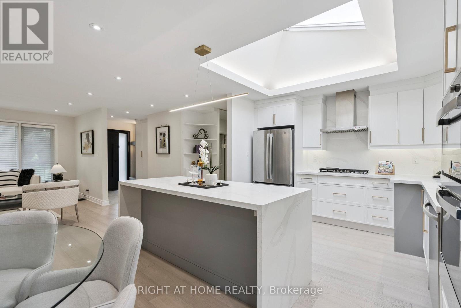 120 Santa Barbara Road, Toronto, Ontario  M2N 2C5 - Photo 13 - C12448606