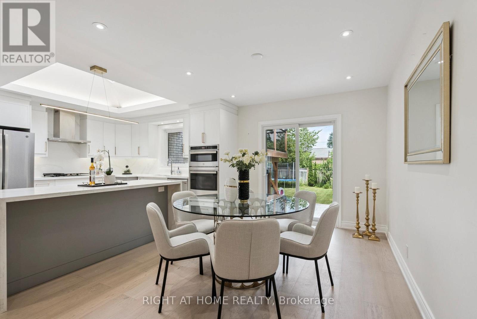 120 Santa Barbara Road, Toronto, Ontario  M2N 2C5 - Photo 15 - C12448606
