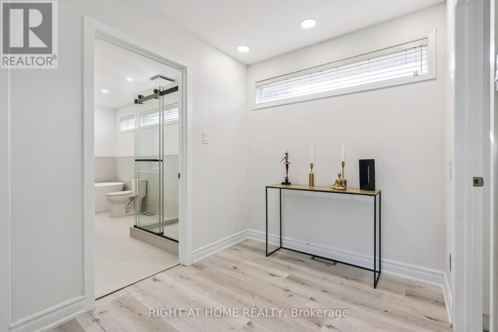 120 Santa Barbara Road, Toronto, Ontario  M2N 2C5 - Photo 25 - C12448606