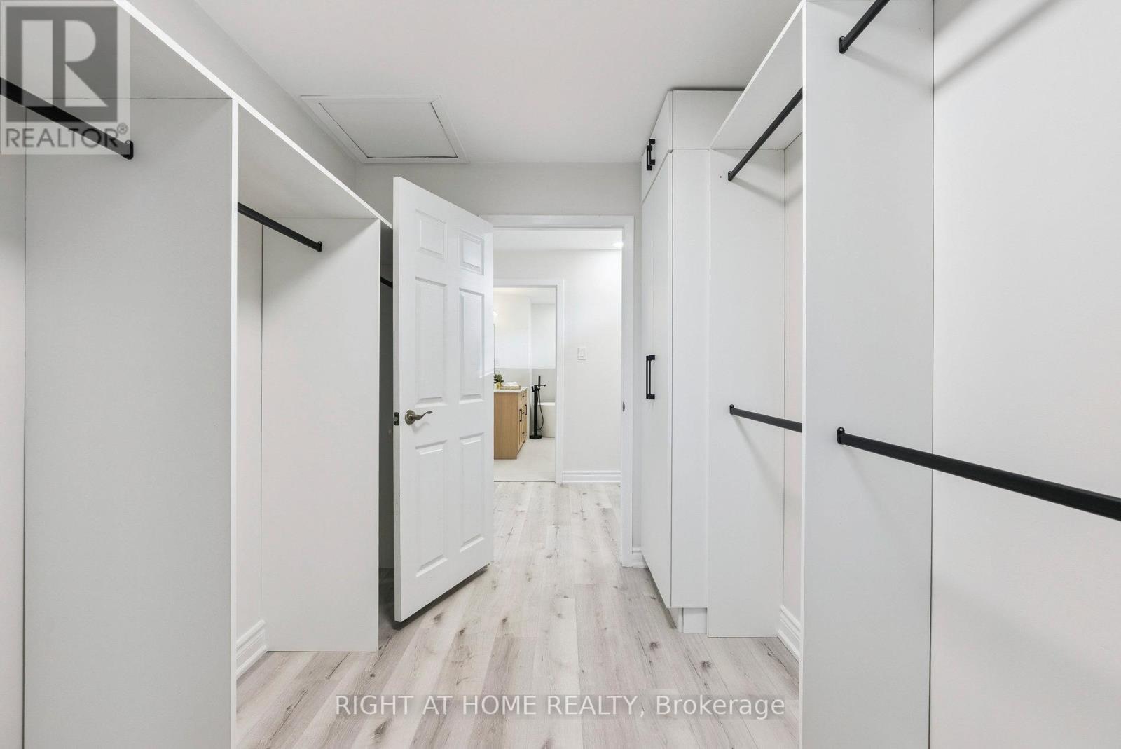 120 Santa Barbara Road, Toronto, Ontario  M2N 2C5 - Photo 26 - C12448606