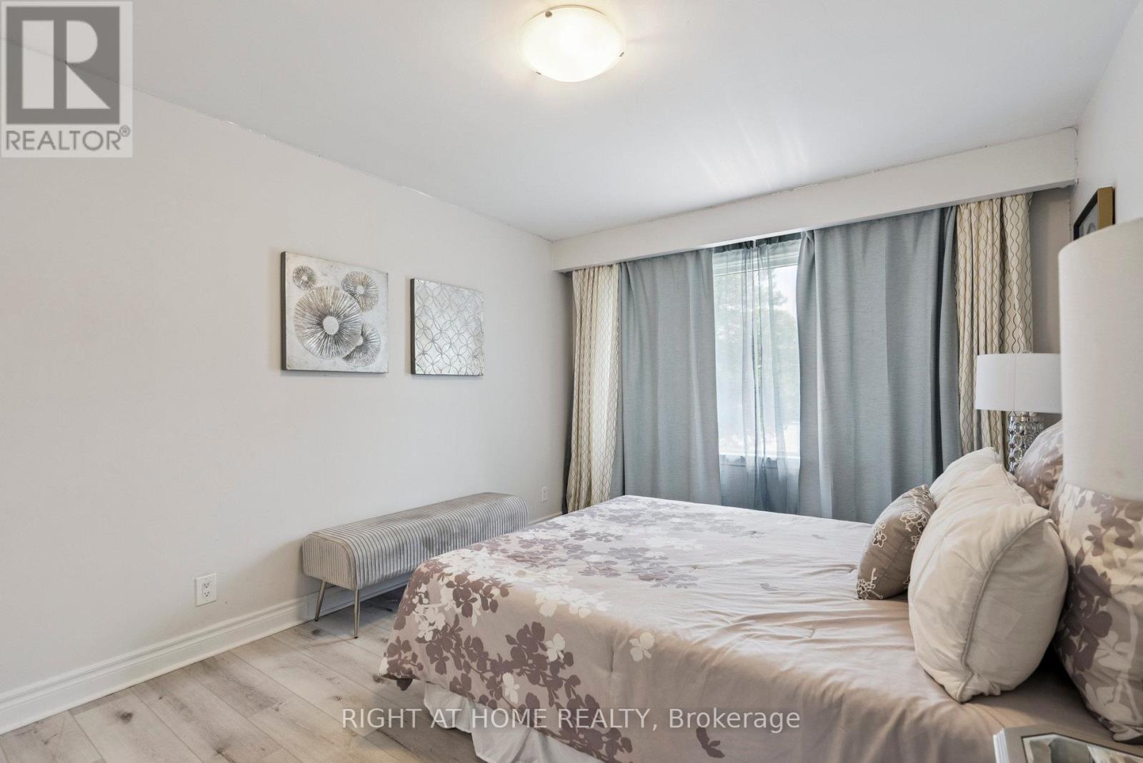 120 Santa Barbara Road, Toronto, Ontario  M2N 2C5 - Photo 30 - C12448606