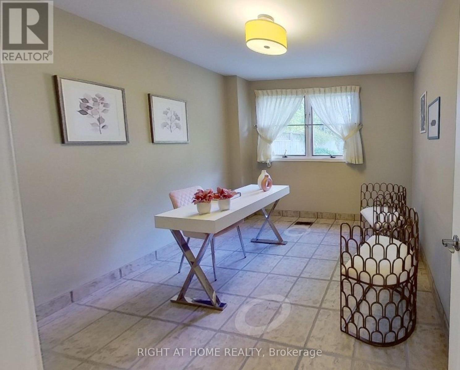120 Santa Barbara Road, Toronto, Ontario  M2N 2C5 - Photo 36 - C12448606