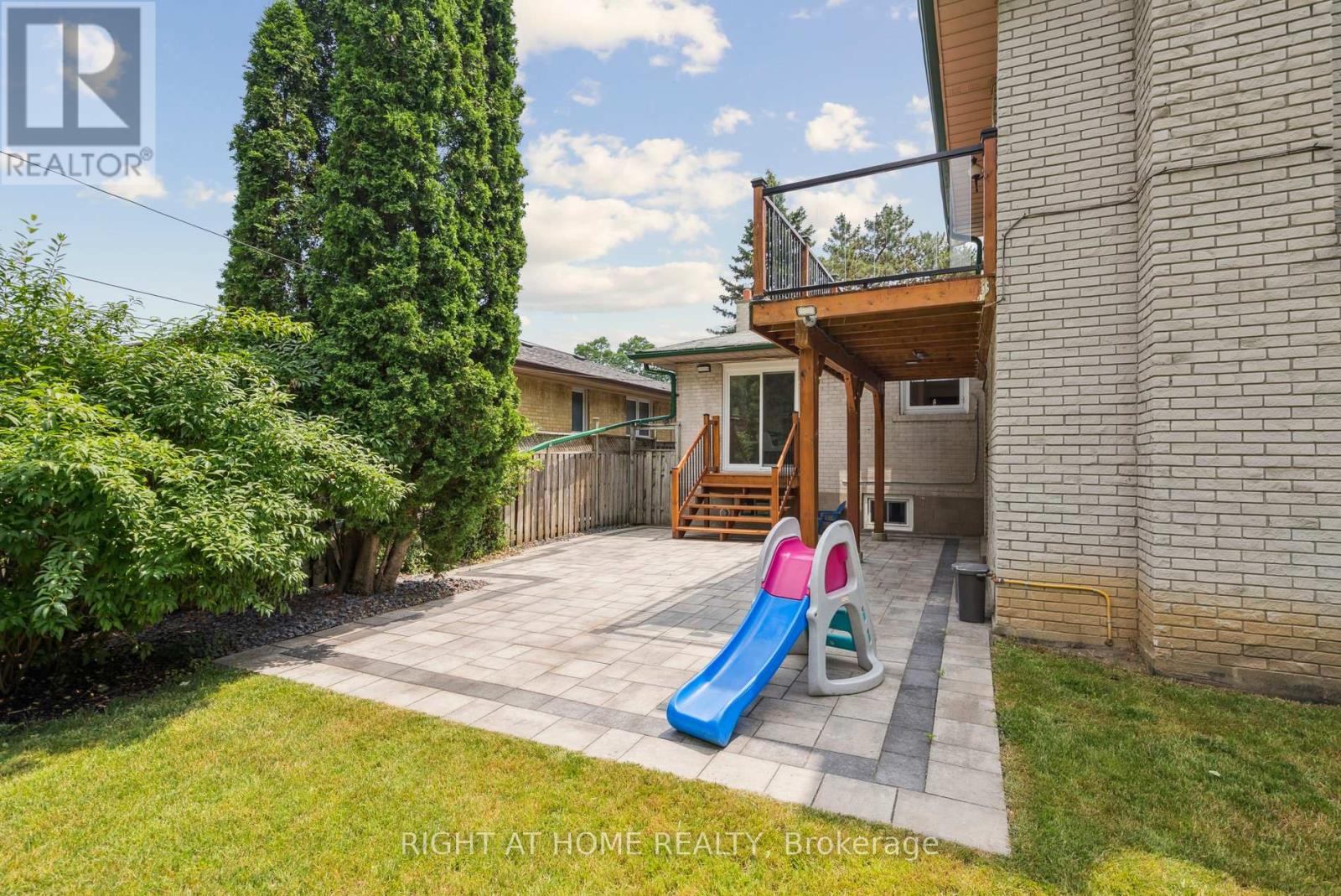 120 Santa Barbara Road, Toronto, Ontario  M2N 2C5 - Photo 49 - C12448606