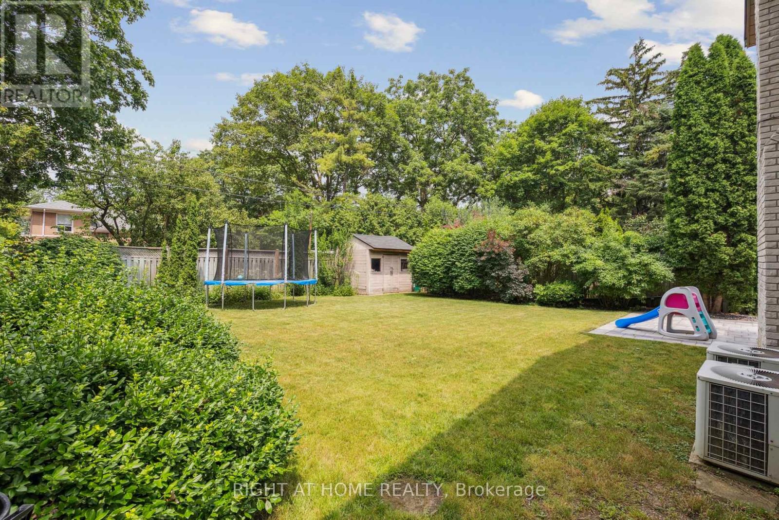 120 Santa Barbara Road, Toronto, Ontario  M2N 2C5 - Photo 50 - C12448606