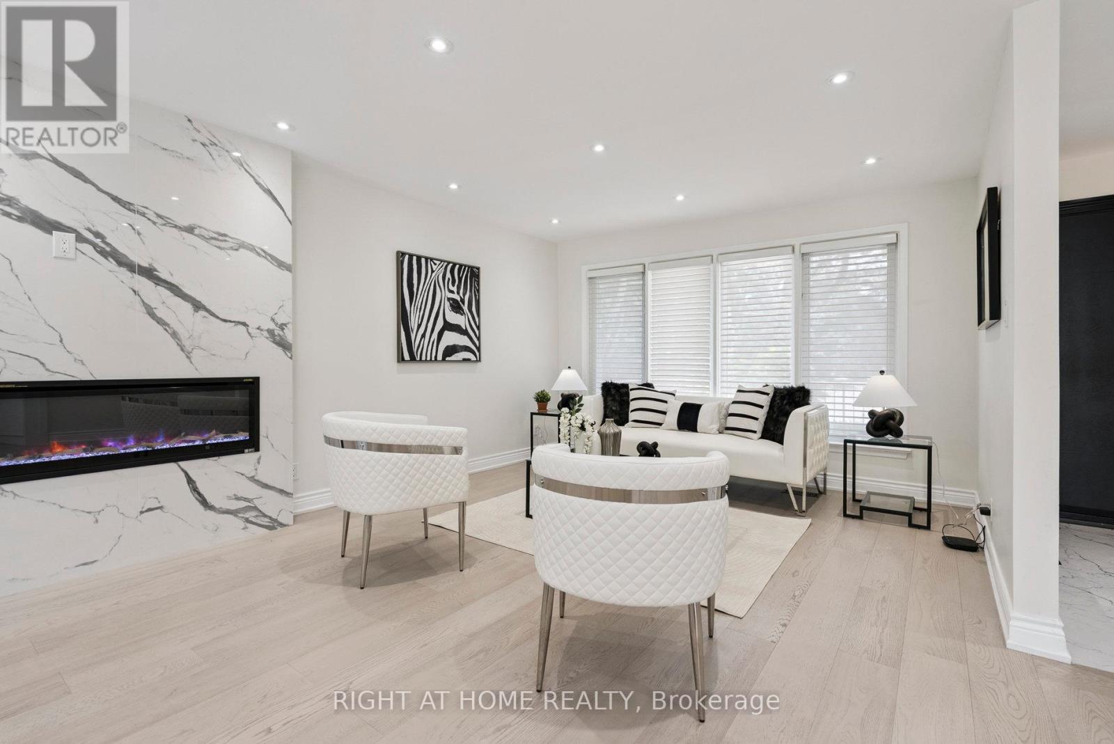 120 Santa Barbara Road, Toronto, Ontario  M2N 2C5 - Photo 9 - C12448606