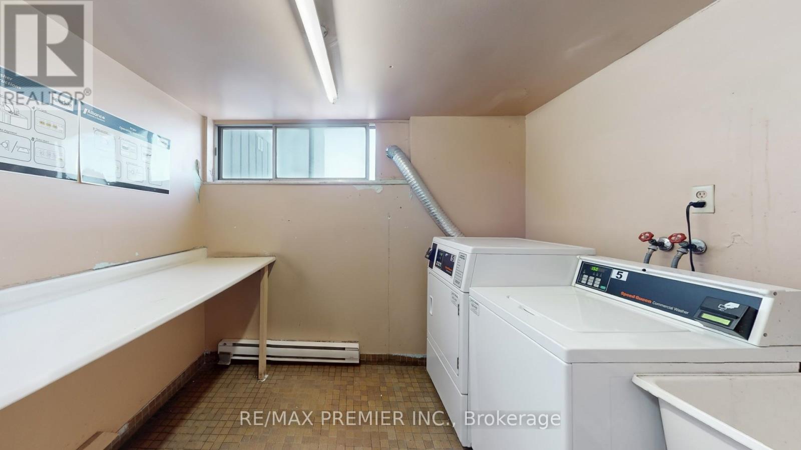 501 - 10 Tobermory Drive, Toronto, Ontario  M3N 2Y5 - Photo 21 - W12447318