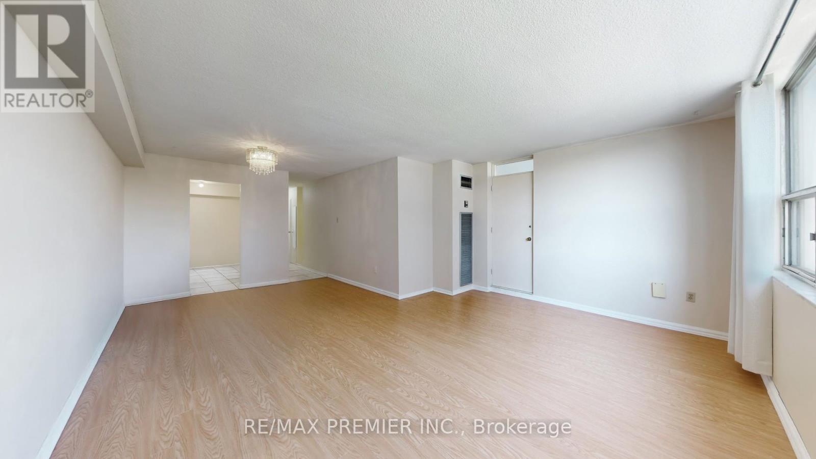 501 - 10 Tobermory Drive, Toronto, Ontario  M3N 2Y5 - Photo 12 - W12447318